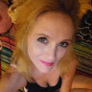 Meet your Posher, Jeannia